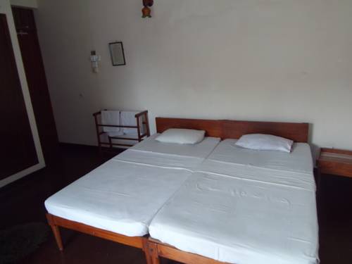 Chanuka Guest House Colombo