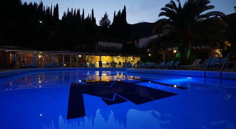 Le Mirage Hotel