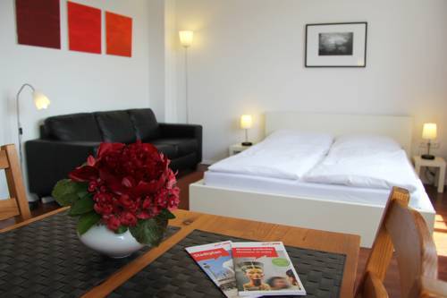 Nollendorf Apartments Германия, Берлин
