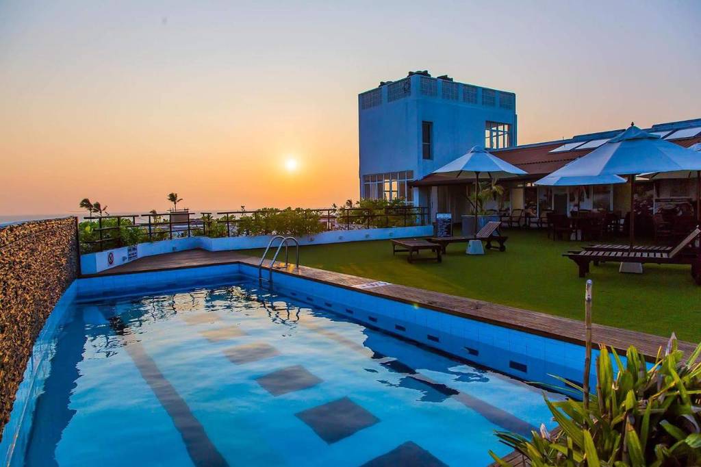 Refresh Hotel Hikkaduwa 3*