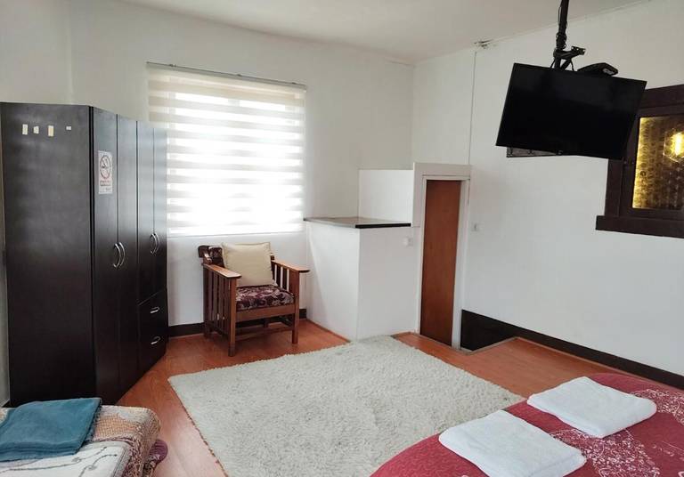 Hostal Cotroneo