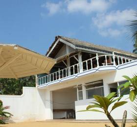 Sunset Beach Motel в Маравиле
