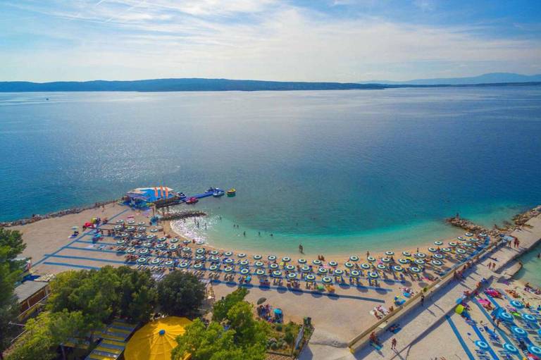 Three-Bedroom Apartment Selce near National park