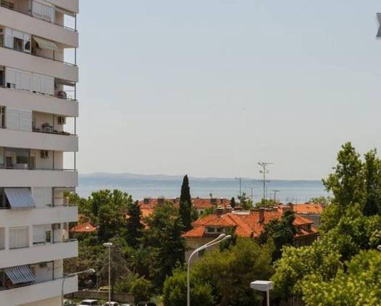 Rooms Alijev