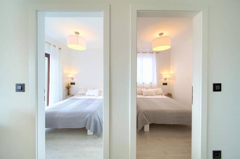Apartments Zatezalo