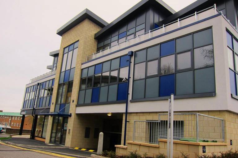 New Manor House - Bracknell