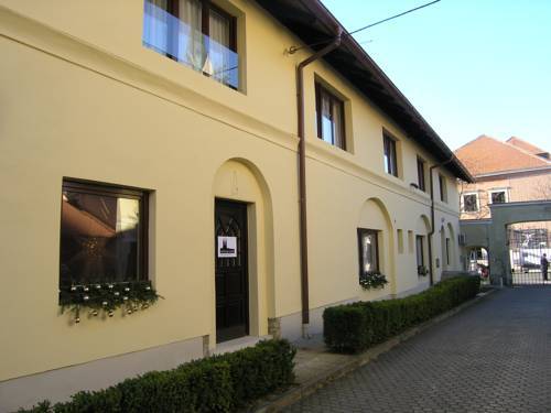Bed And Breakfast Kaptolski Dvori 3* Хорватия, Загреб