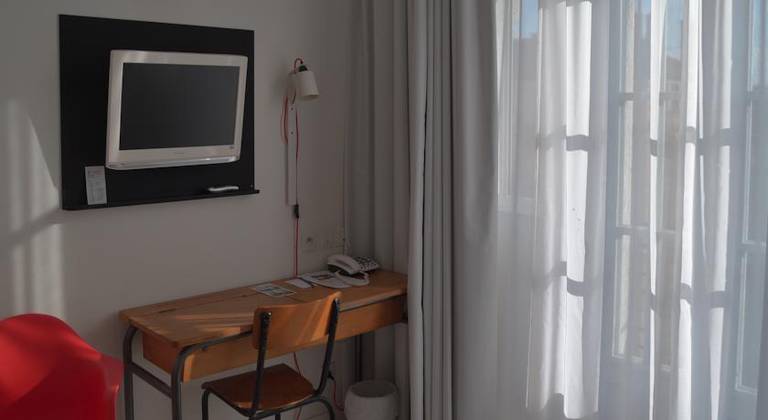 College Hotel