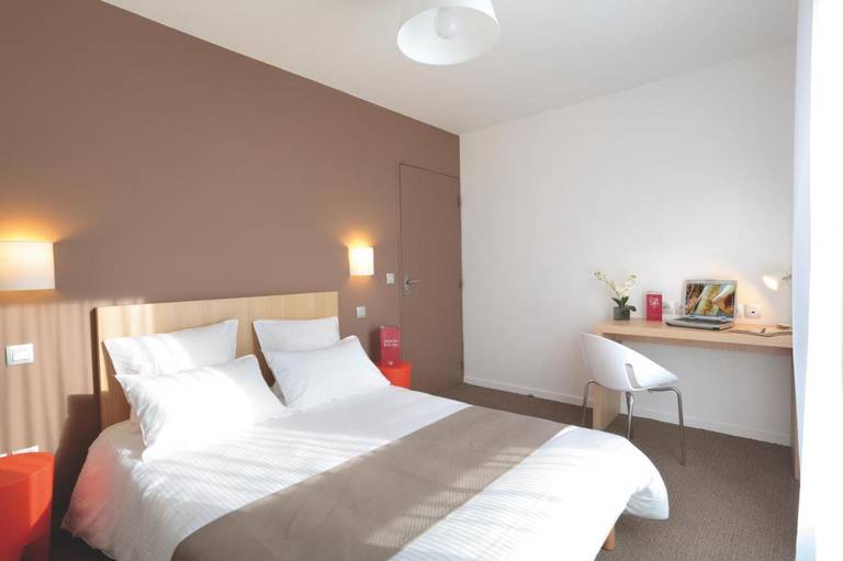 Park & Suites Elegance Tours