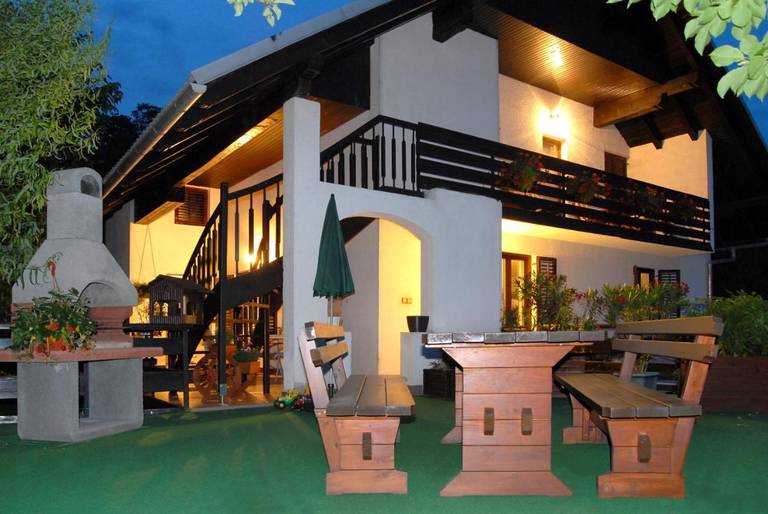 Apartments Florjana