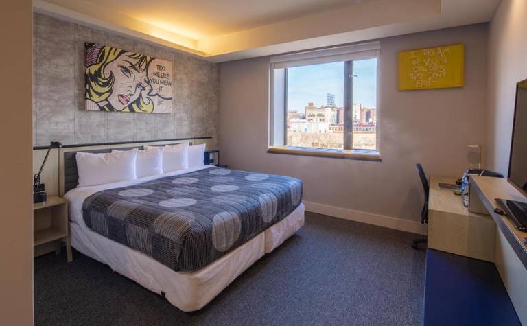Leon Hotel