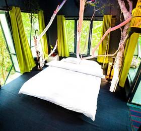 Lush Garden Studio Tree House в Ханое