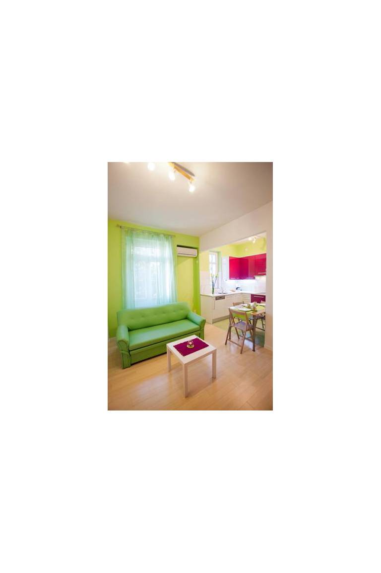 Leli Apartments