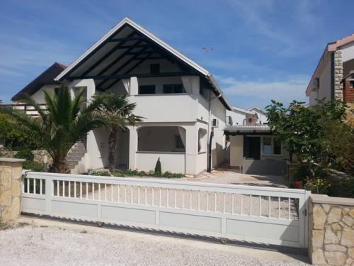 Irena Apartments 3* Хорватия, Вир