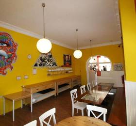 Happy go Lucky Hotel + Hostel в Берлине