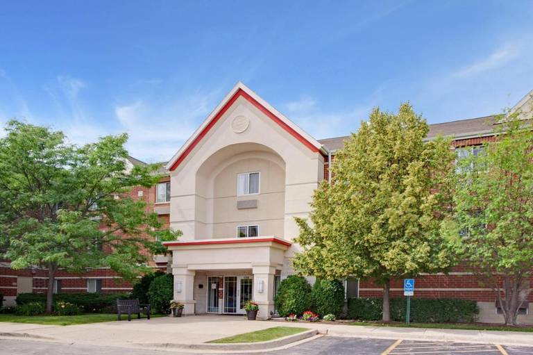 Hawthorn Suites by Wyndham Greensboro