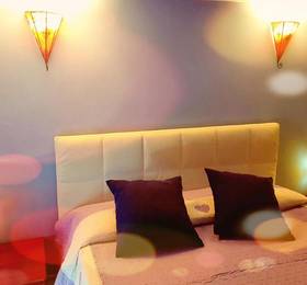 B B GoldenCube Guest House в Неаполе