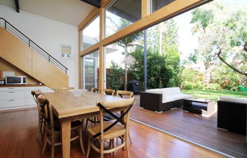 Eco Beach House - A Bondi Beach Holiday Home