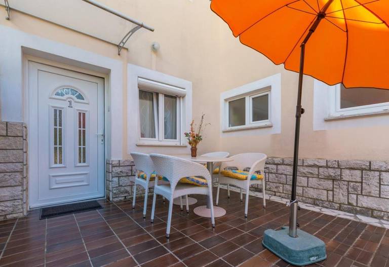 Two-Bedroom Apartment Crikvenica 24