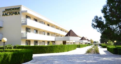 Lastochka Resort