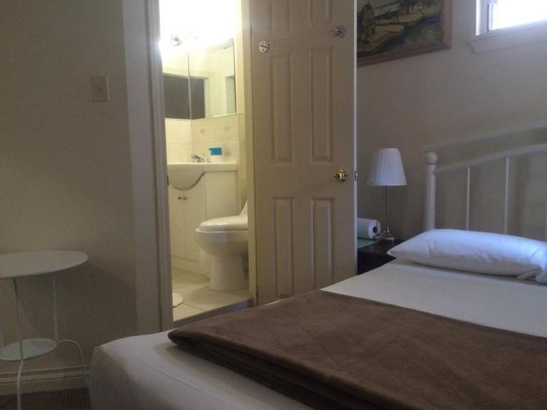Adas Guesthouse