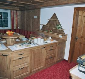 Garni Alpenhof в Ишгле