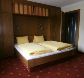 Haus Kroell Apt в Майрхофене
