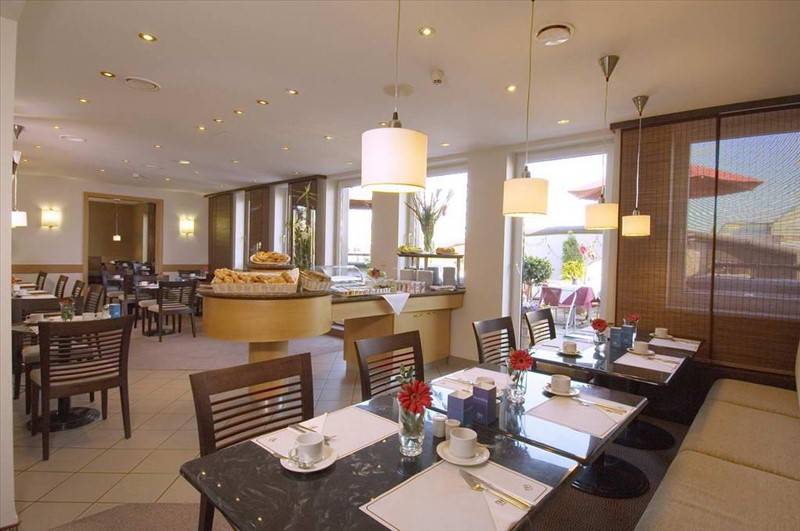 Nh Suite 4* Австрия, Вена