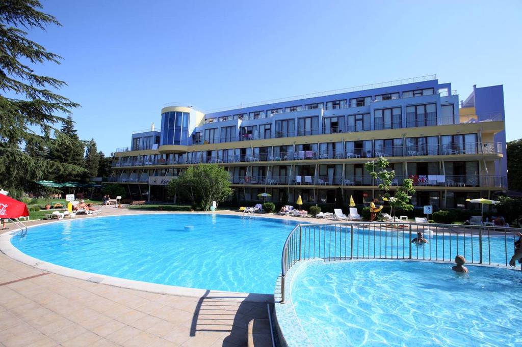 Hotel Koral 4*