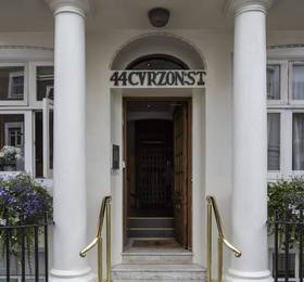 44 Curzon Street Apt в Лондоне