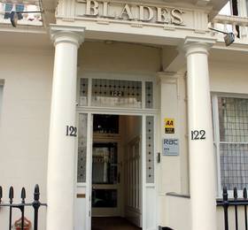 Blades в Лондоне