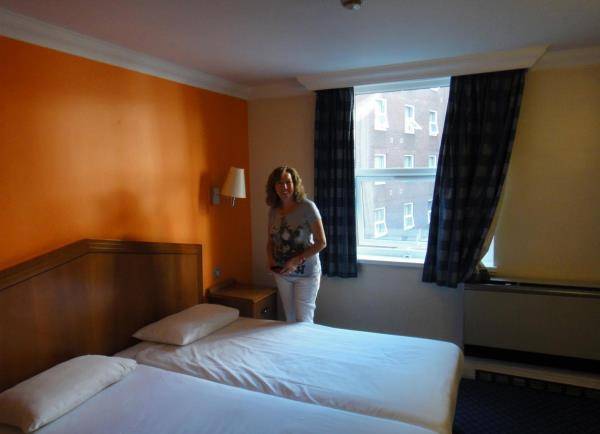 Travelodge London Aldgate East 2* Великобритания, Лондон
