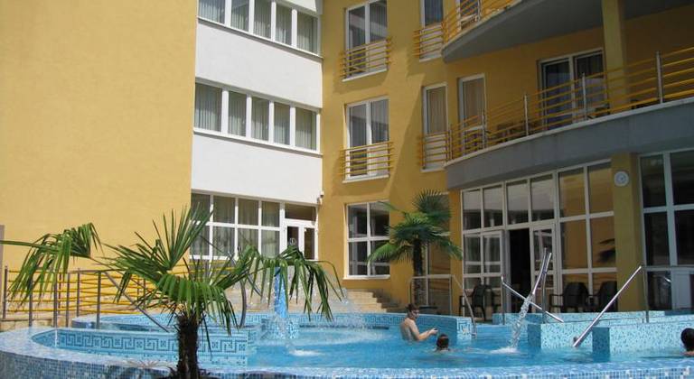 Apollo Thermal Hotel Apartments