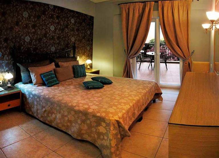 Achtis Hotel