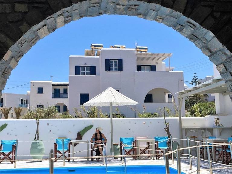 Captain Dounas Apt
