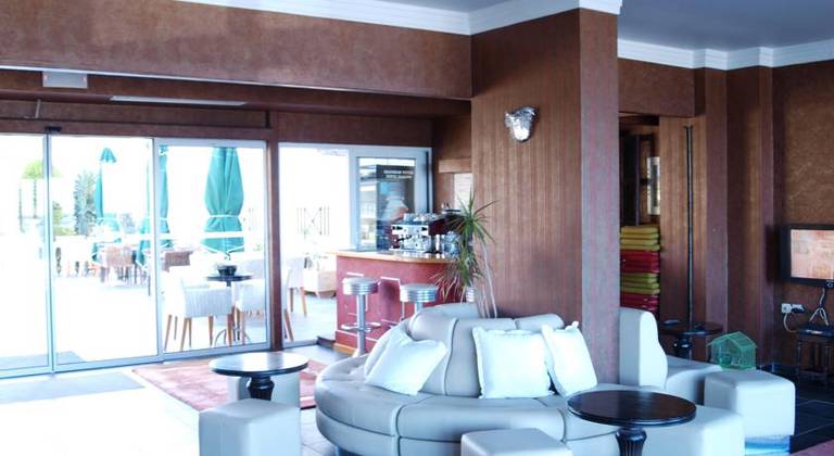 Cristina Maris Apt