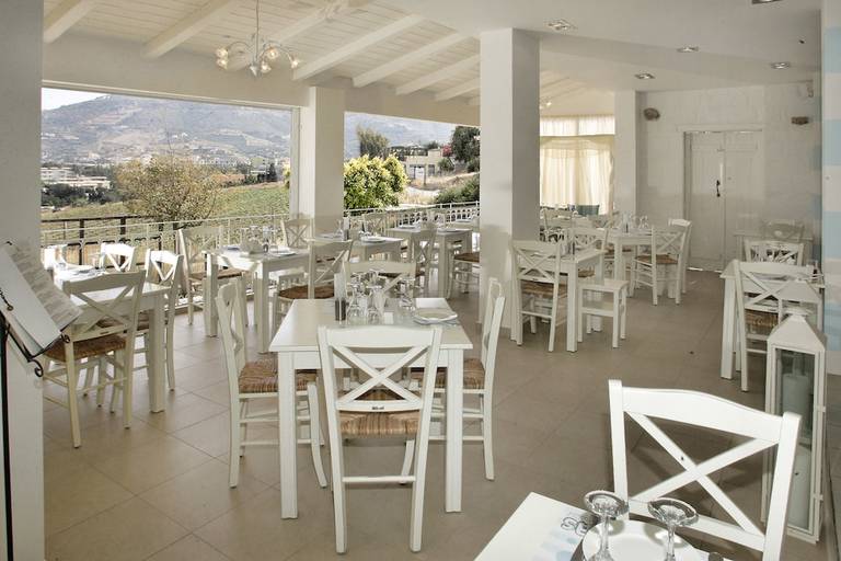 Eva-Mare Apart Hotel