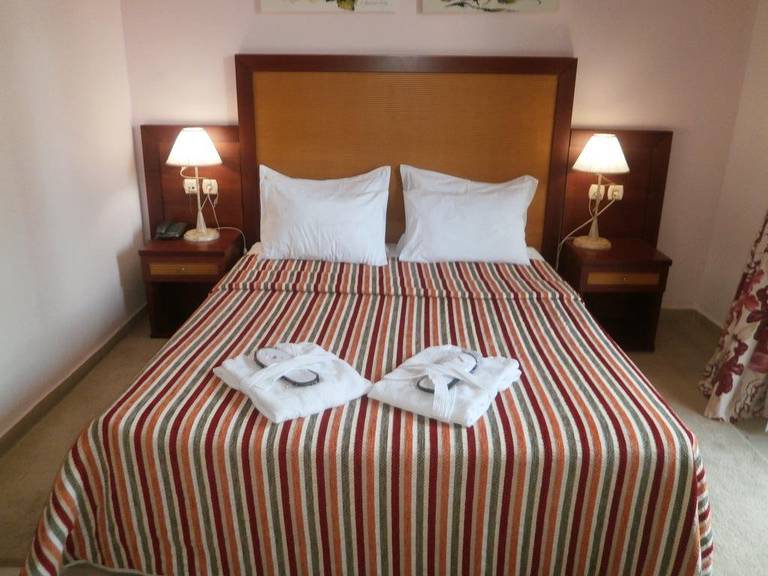 4 Epoxes Hotel Spa