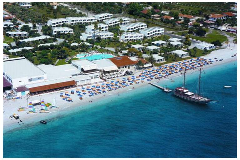 Kinetta Beach Resort & Spa
