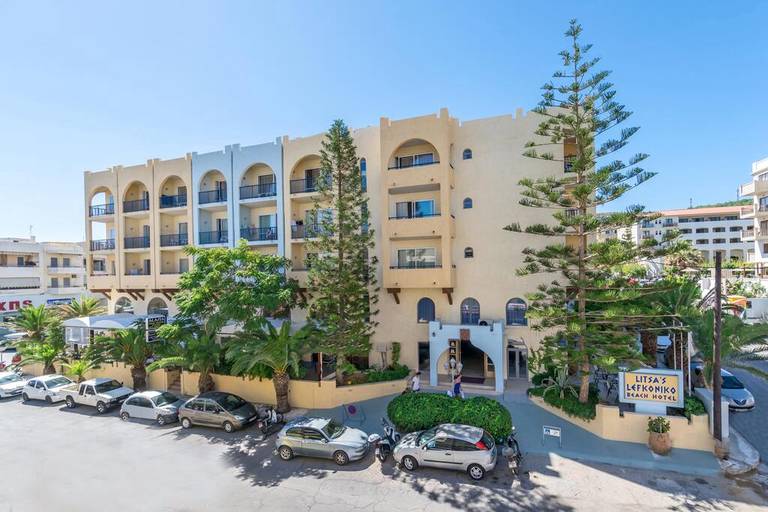 Litsa's Lefkoniko Beach Hotel