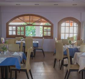 Roda Garden Village в Корфу