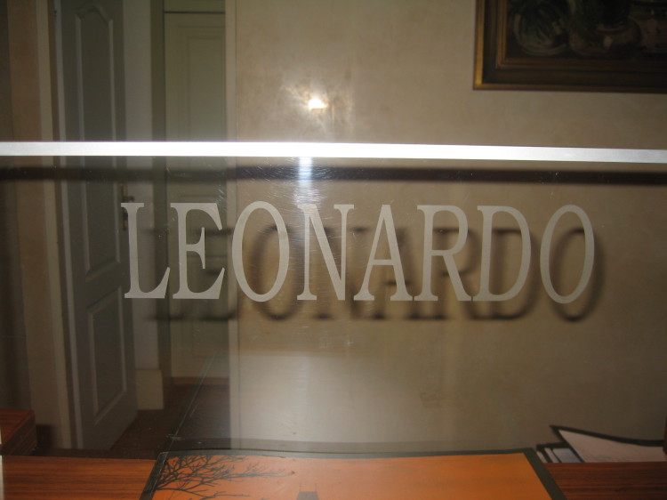 Leonardo 4*