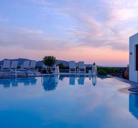 Nikos Villas в Санторини