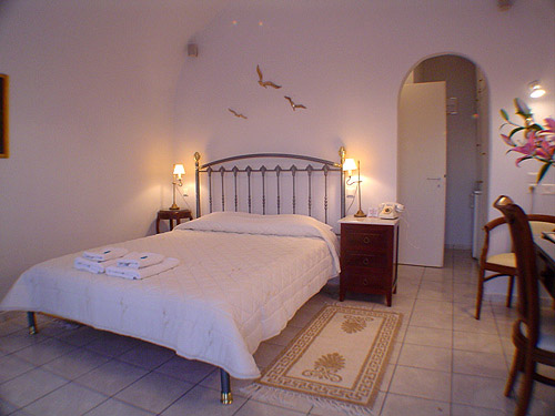 Villa Renos Hotel