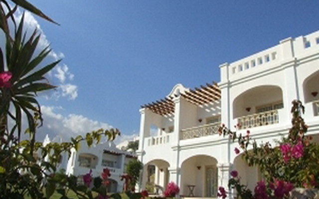 Sprint Plaza Beach