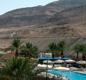Oasis Dead Sea в Мертвом море