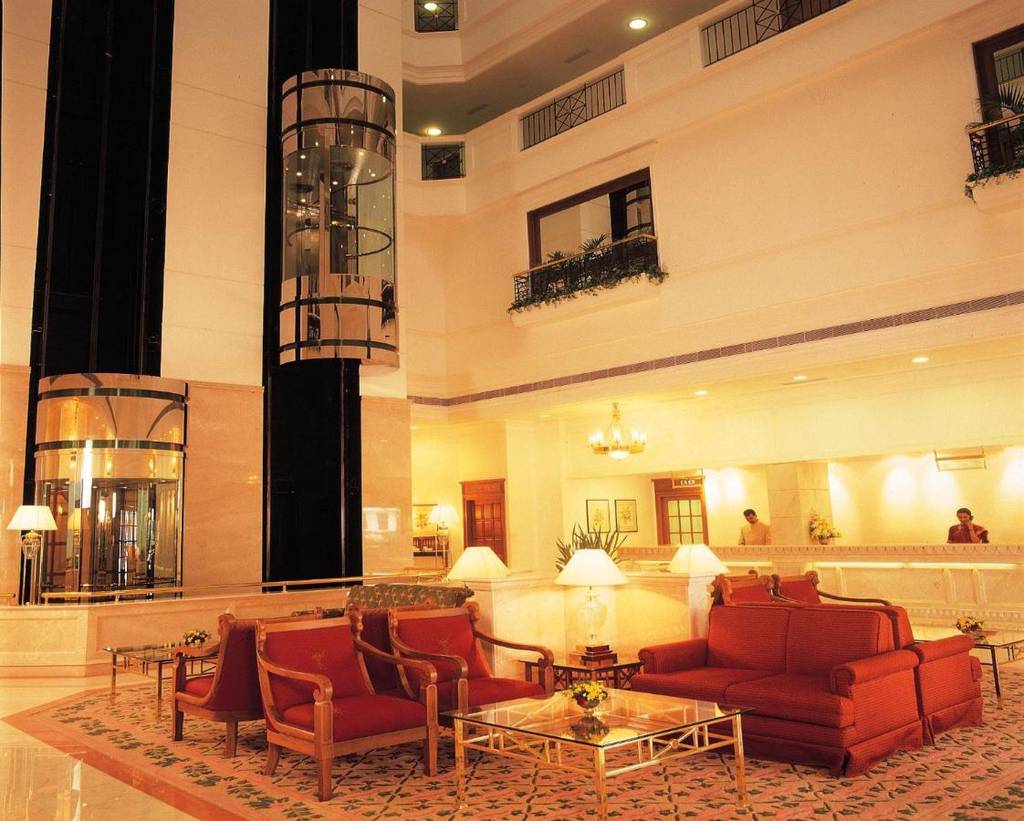 Abad Atrium 3*