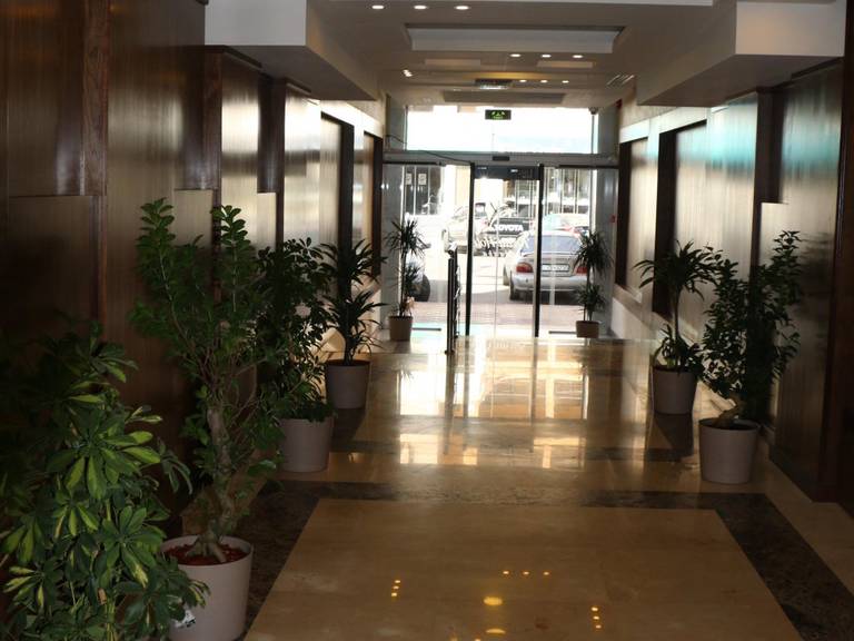 Rae'd Hotel Suites