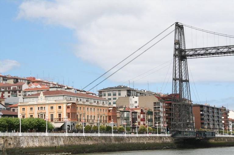 Gran Hotel Puente Colgante
