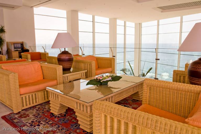 Mogan Princess & Beach Club
